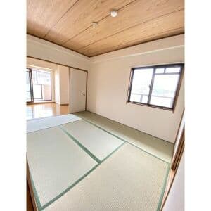 Room image 13