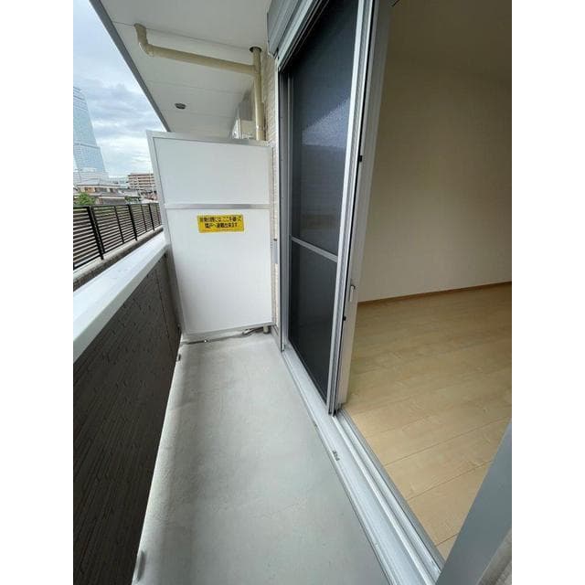Room image 15