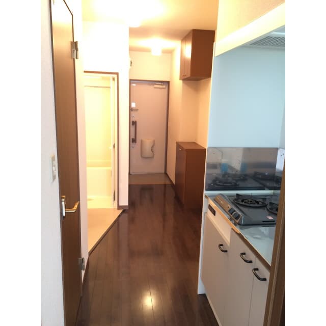Room image 13