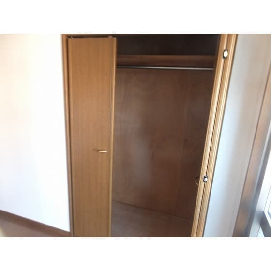 Room image 15
