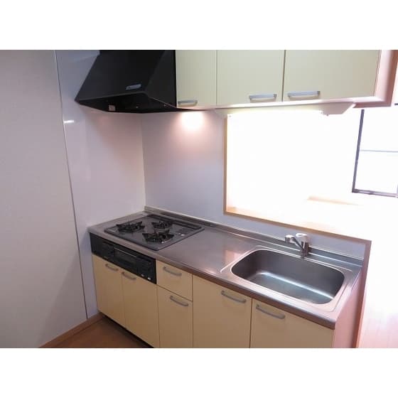 Room image 11