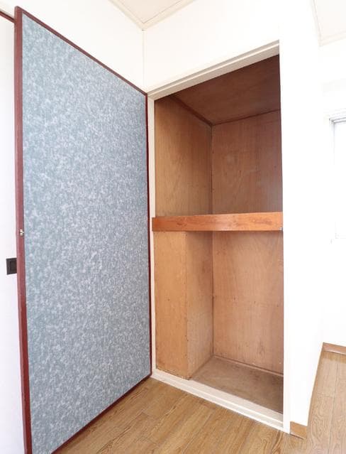 Room image 13
