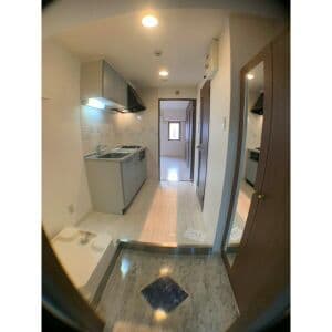 Room image 11