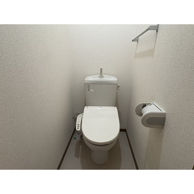 Room image 13