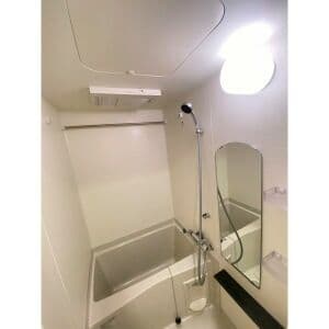 Room image 16