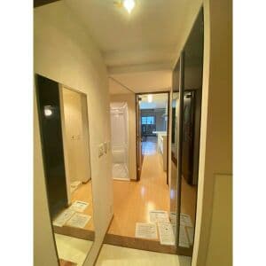 Room image 11