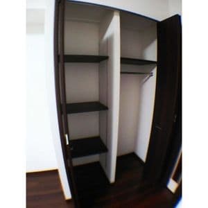 Room image 16