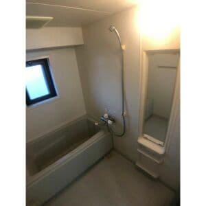 Room image 11