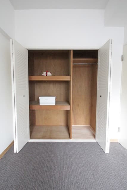 Room image 15