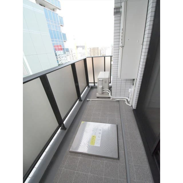 Room image 14