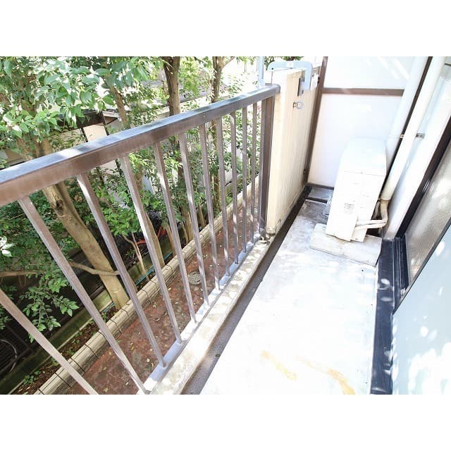 Room image 12