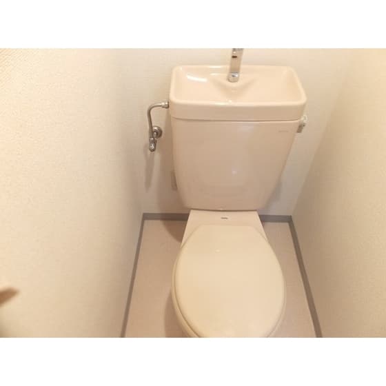 Room image 13