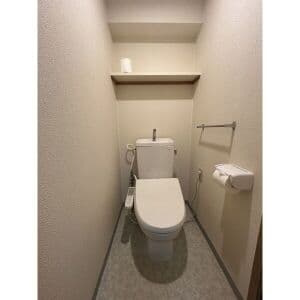 Room image 12