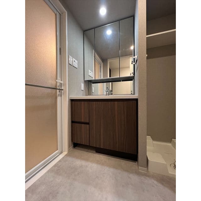 Room image 13