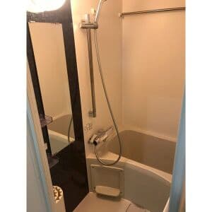 Room image 10