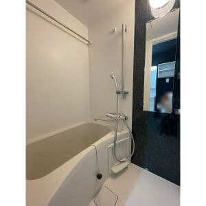 Room image 9