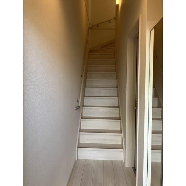 Room image 13