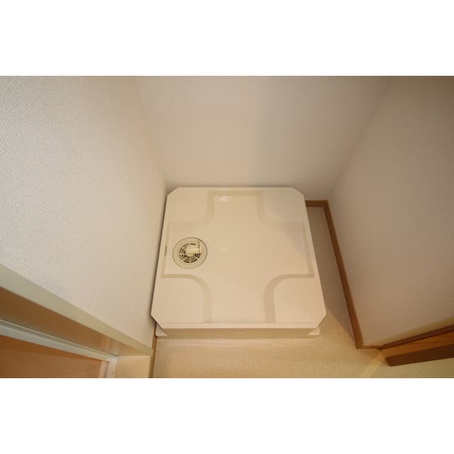 Room image 14