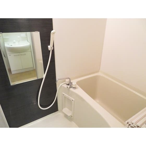 Room image 12