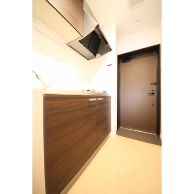 Room image 8
