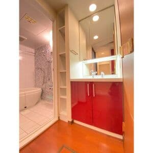 Room image 12