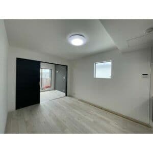 Room image 16