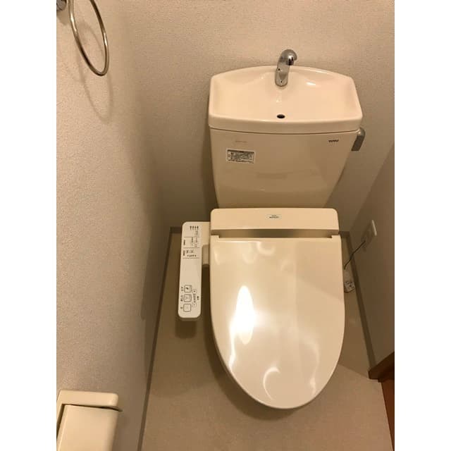 Room image 12