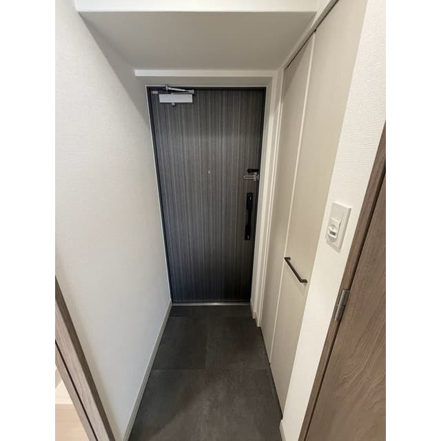 Room image 16