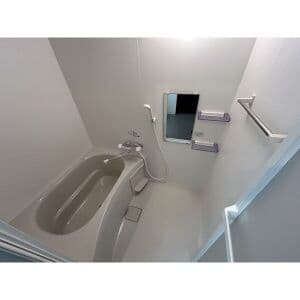 Room image 8