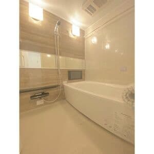 Room image 15