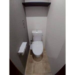 Room image 10
