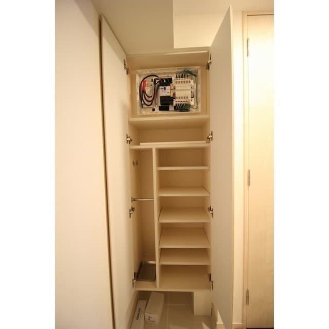 Room image 13
