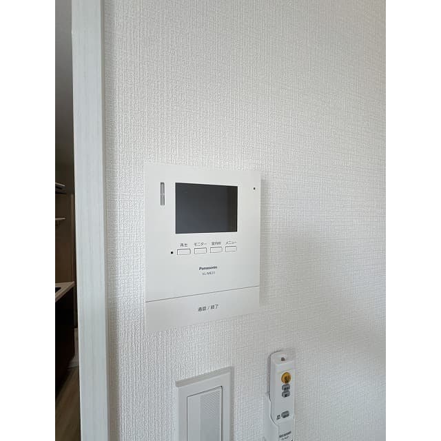 Room image 16