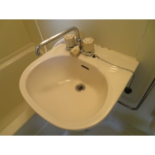 Room image 12