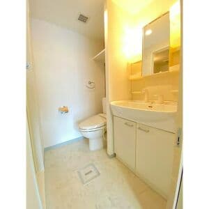 Room image 14