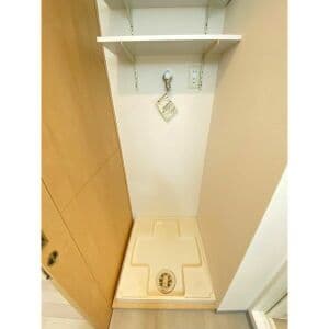Room image 16