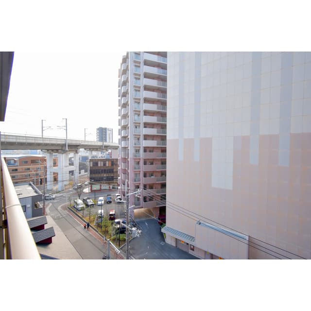Room image 10