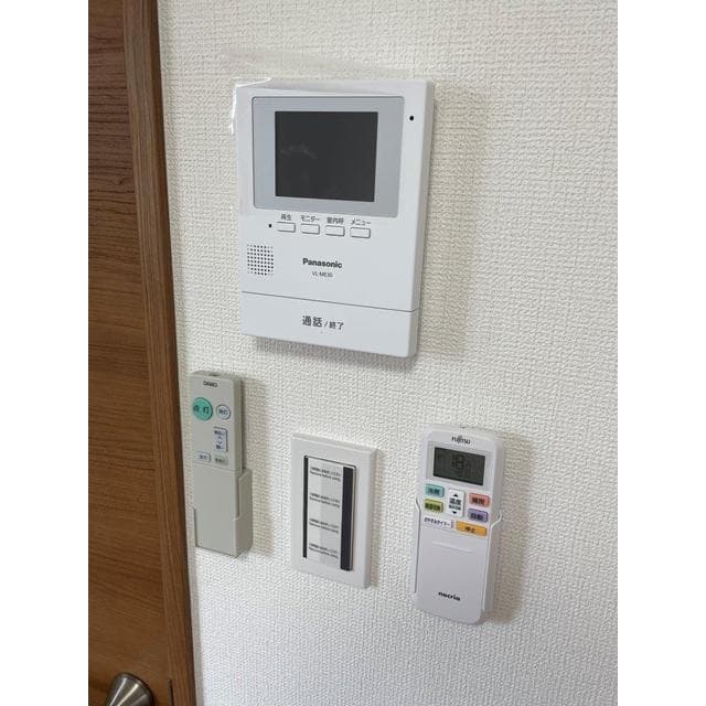 Room image 16