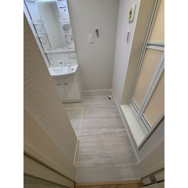 Room image 14