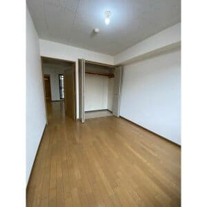 Room image 14