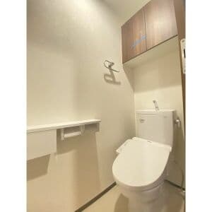 Room image 13