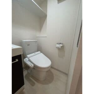 Room image 13