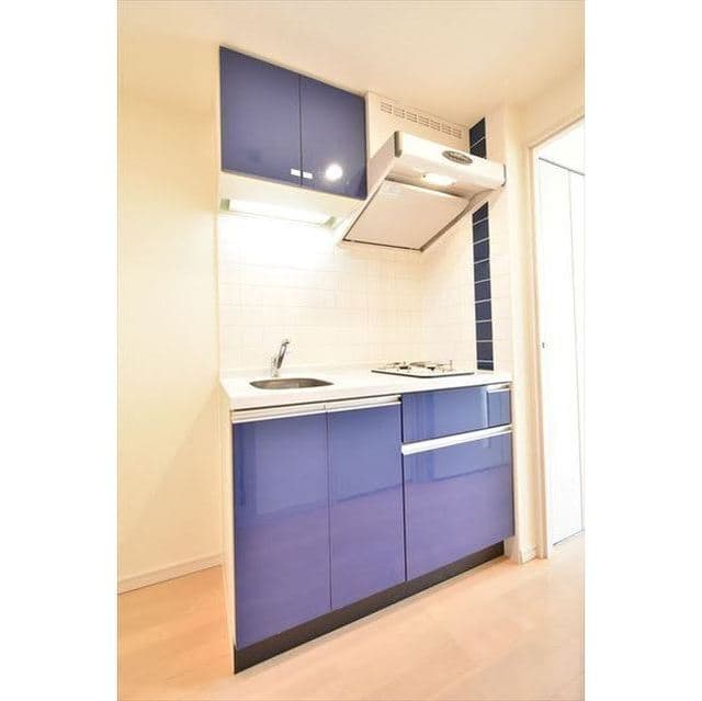 Room image 8