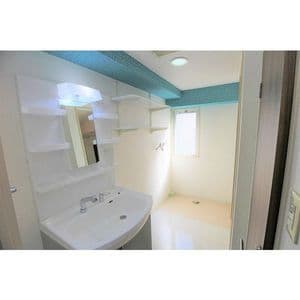 Room image 13