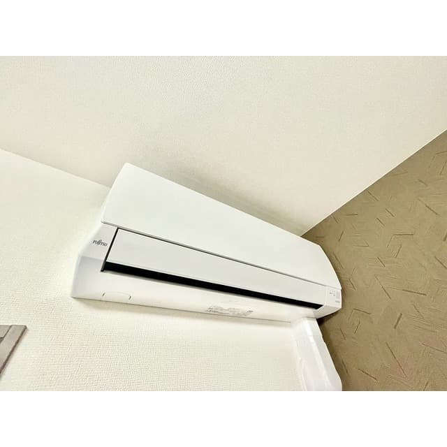 Room image 13