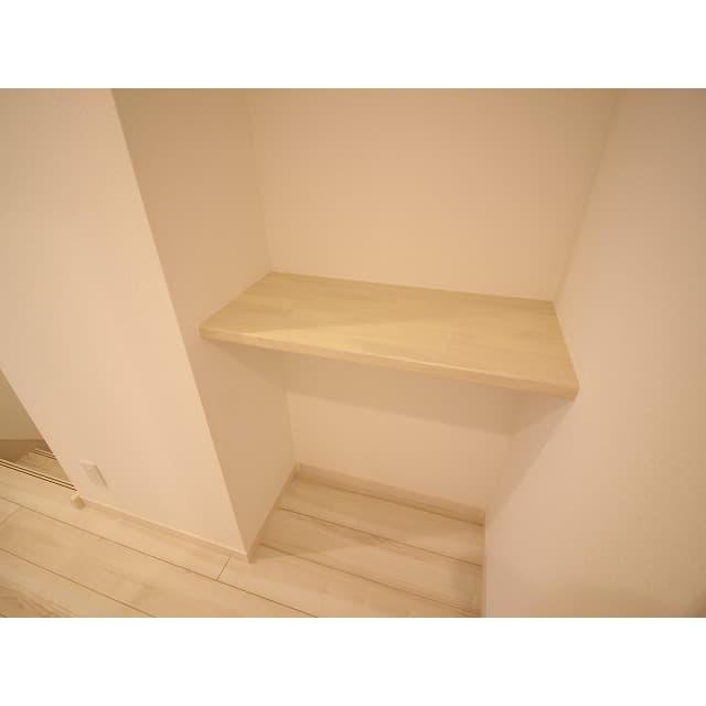 Room image 15