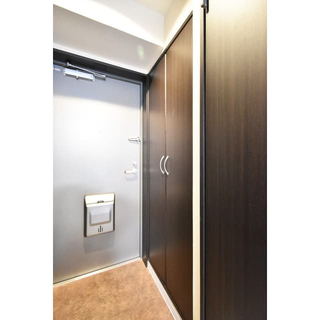 Room image 16