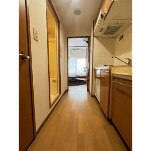 Room image 10