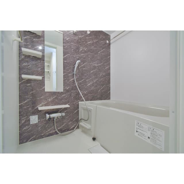 Room image 12