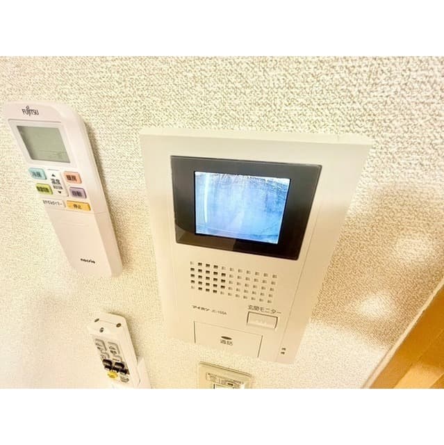 Room image 12